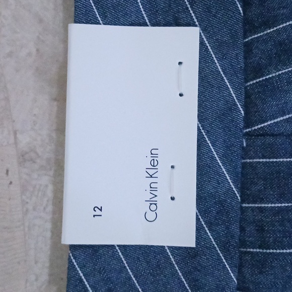 Calvin Klein shorts - Picture 3 of 3